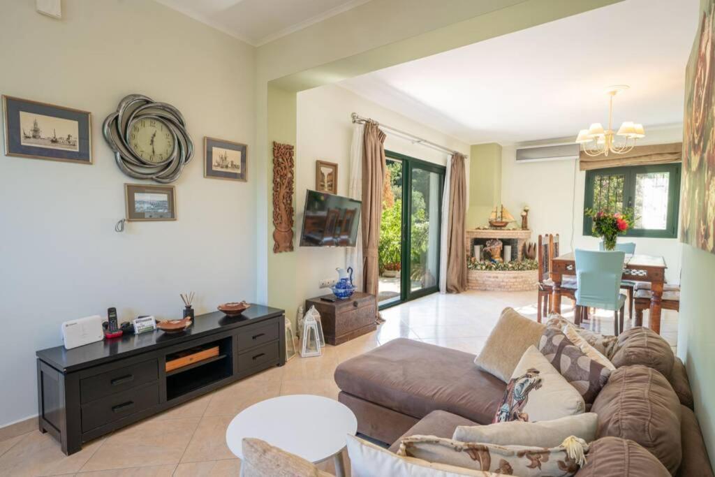 Villa Hara Agia Efimia Eksteriør billede